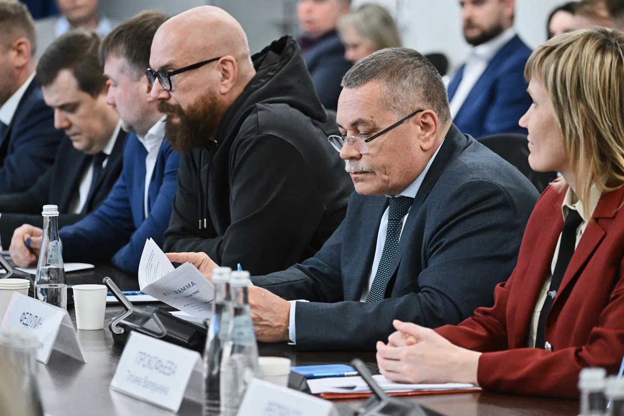 Ректор РГУТИС Александр Алексеевич Федулин выступил в Московской областной думе с развернутым докладом на круглом столе «Туризм в Московской области: инструменты поддержки и развития, современные технологии продвижения»