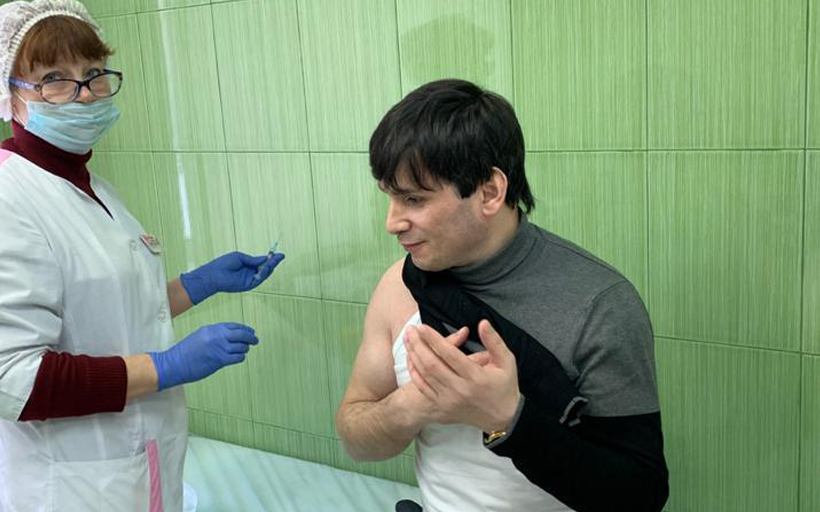 Спасая себя – спасаем Россию: вакцина «Спутник V» завоёвывает планету