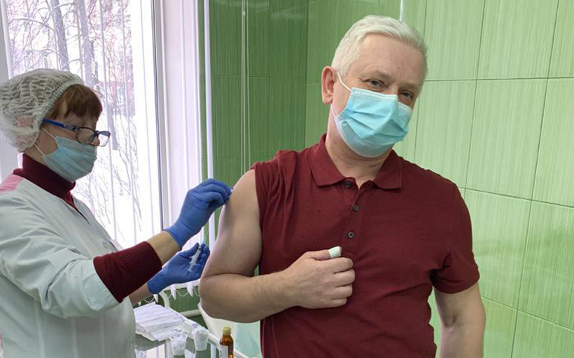 Спасая себя – спасаем Россию: вакцина «Спутник V» завоёвывает планету