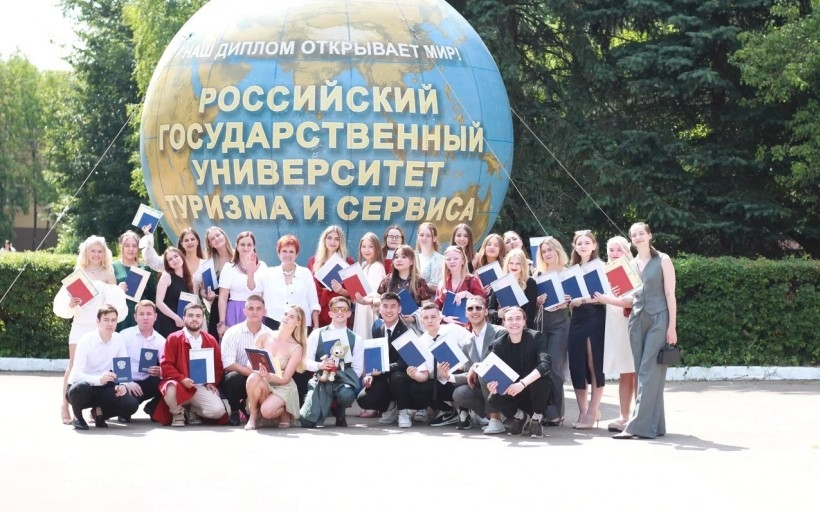 Диплом РГУТИС и паспорт компетенций открывают возможности в удивительный мир профессий в индустрии туризма, гостеприимства  и сервиса