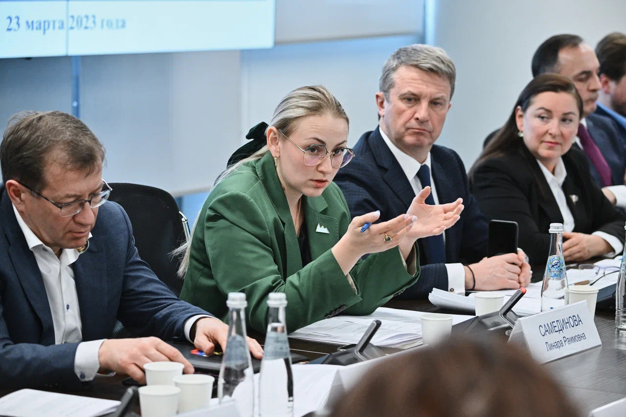 Ректор РГУТИС Александр Алексеевич Федулин выступил в Московской областной думе с развернутым докладом на круглом столе «Туризм в Московской области: инструменты поддержки и развития, современные технологии продвижения»