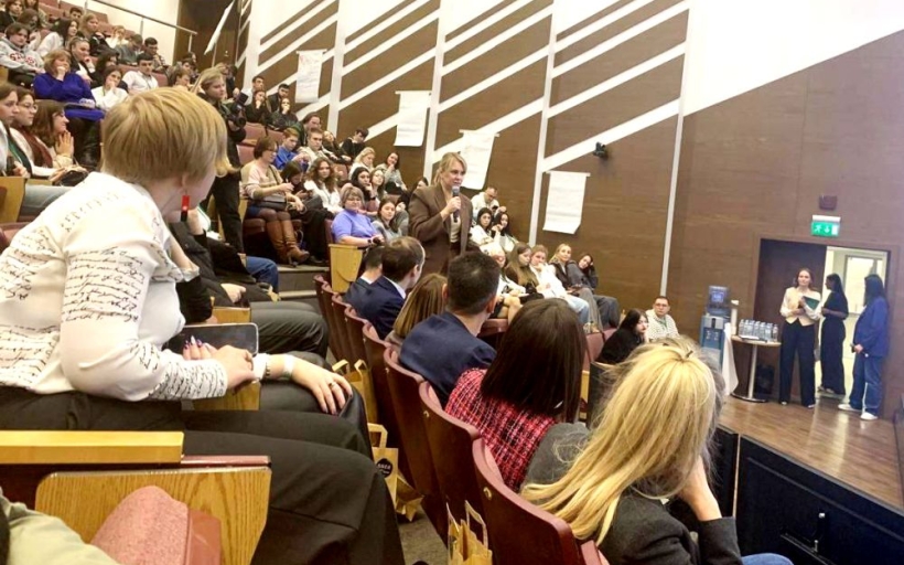 «SBER. СоздавАI будущее»: студенты РГУТИС изучают цифровые технологии и знакомятся с искусственным интеллектом