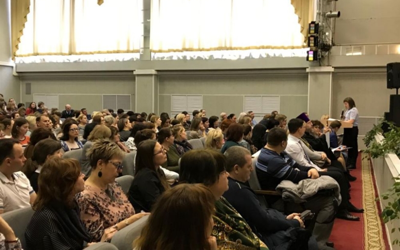 Навстречу абитуриентам - ИСТ РГУТИС на общегородском родительском собрании Подольска