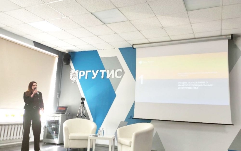 «Мастер-классы и кейс-сессии с ведущими экспертами различных сегментов сферы бизнеса»