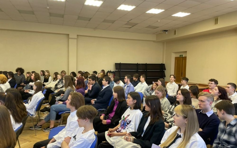 Ищем таланты. Преподаватели Высшей школы дизайна провели встречу с выпускниками школ г. Красногорска