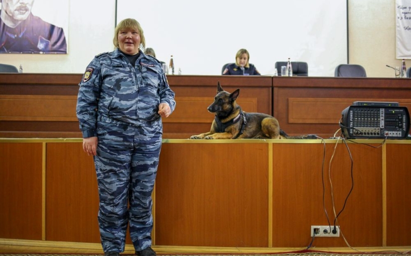 Приобщение к профессии - будущие юристы на Дне открытых дверей в УВД по Северо-Восточному административному округу Москвы