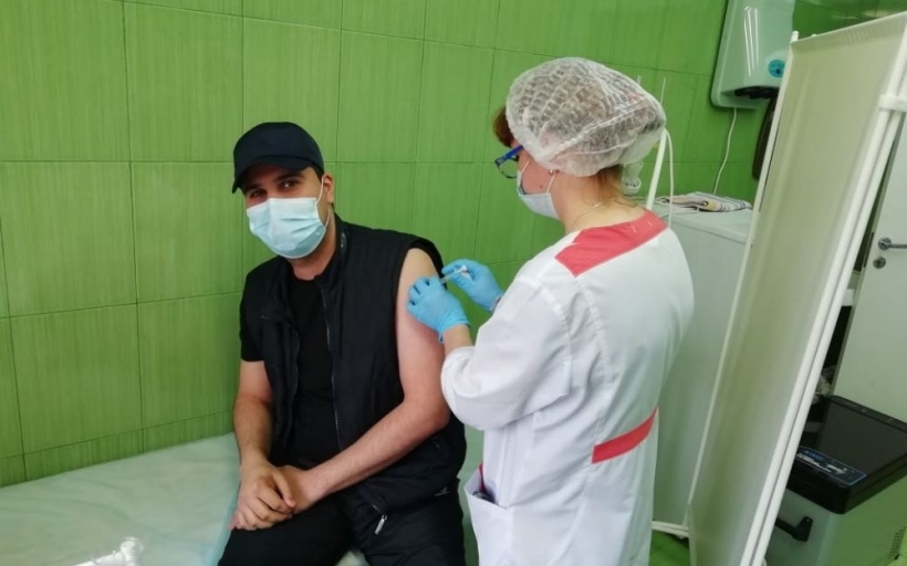 Я прививки не боюсь: если надо - уколюсь!