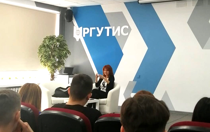 У нас в гостях топ-менеджер и бизнес-леди Эльвира Агурбаш. Обсуждаем проблемы реального сектора экономики России