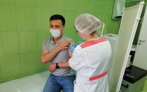 Я прививки не боюсь: если надо - уколюсь!