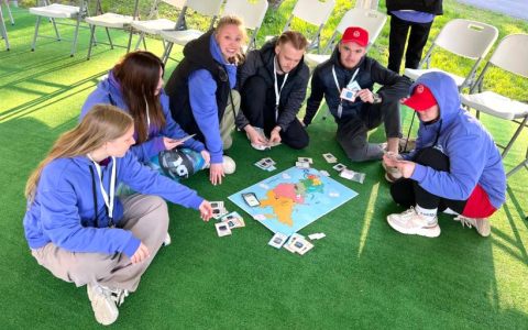 Студенты РГУТИС на Маёвке