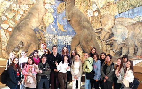 Дизайнеры РГУТИС на учебной практике в в Палеонтологическом музее им. Ю.А. Орлова