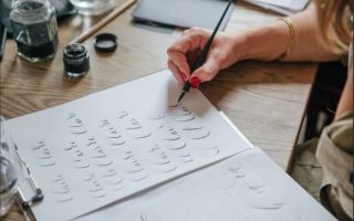 Пишем красиво: в Университете проведен конкурс каллиграфии