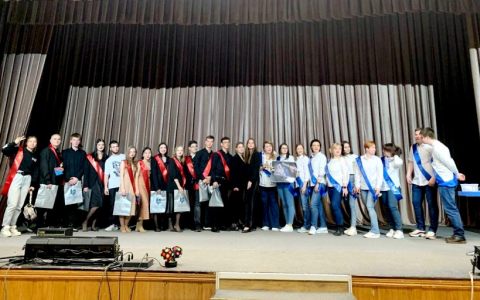 Космическое противостояние преподавателей и студентов