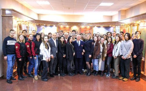 Приобщение к профессии - будущие юристы на Дне открытых дверей в УВД по Северо-Восточному административному округу Москвы