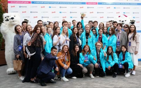 Руководитель экологического клуба РГУТИС Илья Копытин принял участие в работе X Невского международного экологического конгресса