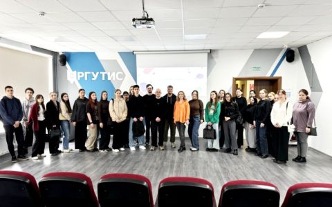 Аналитик – хорошо. Пусть меня научат!