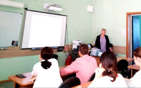 Готовь сани летом: Высшая школа бизнеса, менеджмента и права открыла профориентационный сезон	