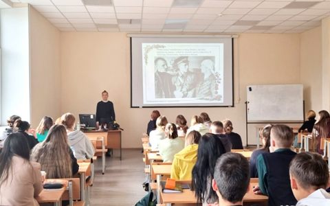 Чтим память героев